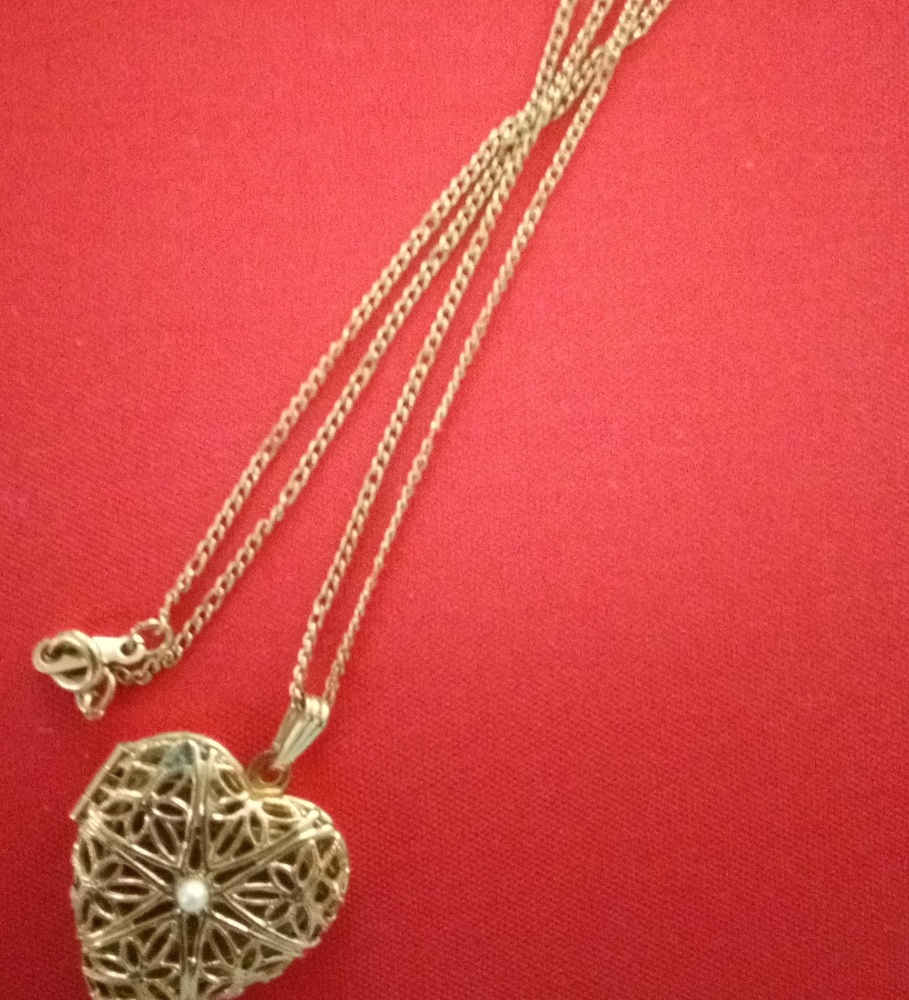 Heart pendant